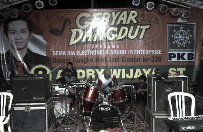 Caleg PKB Dapil Jabar III Gelar Gebyar Dangdut